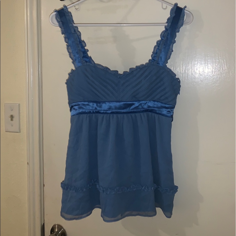 A gorgeous Arden B. tank top